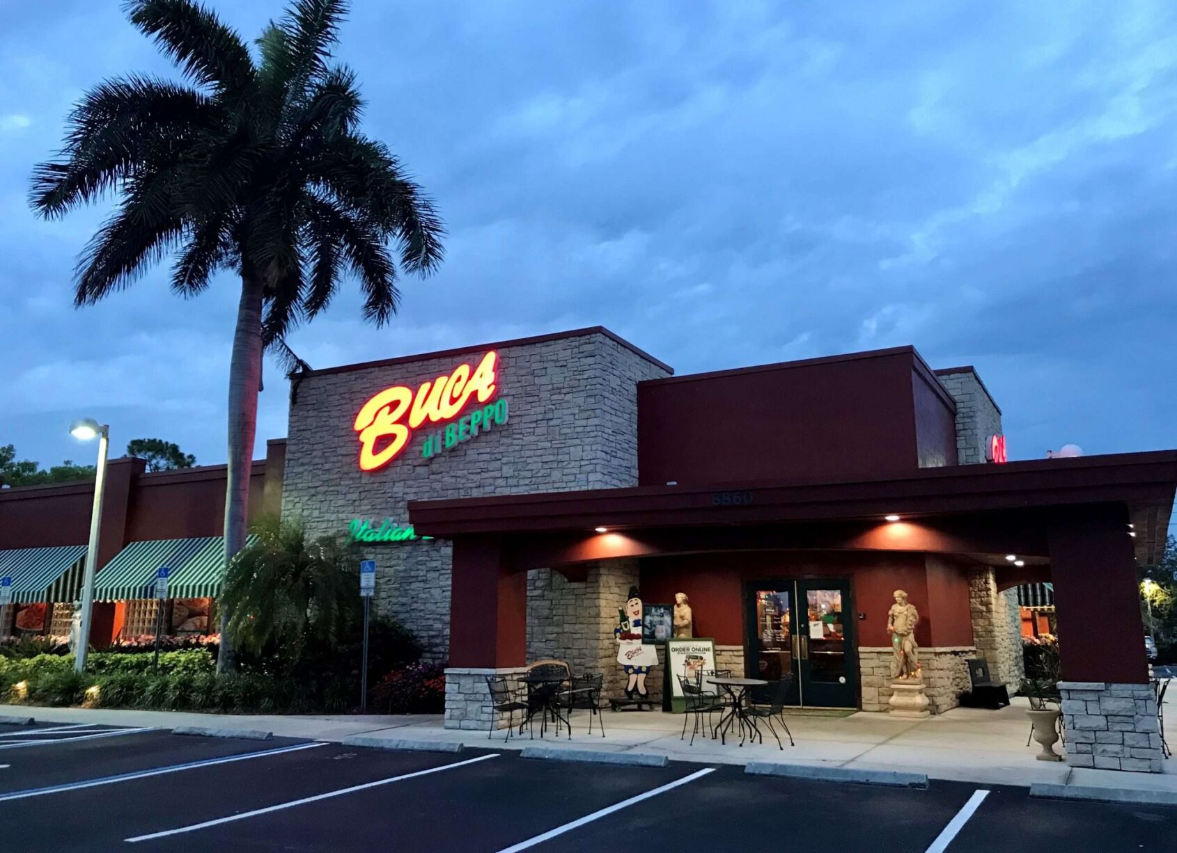 J. Alexander’s Restaurant replacing Buca di Beppo in North Naples